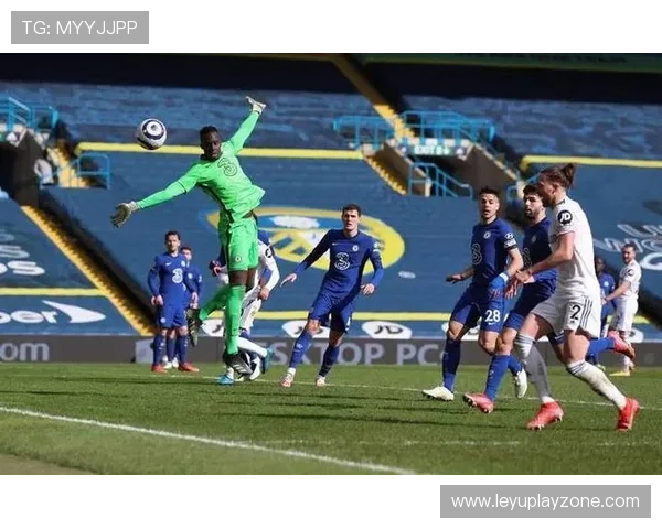 利兹联主场六场不败金身直面曼联，保级战意对抗欧战野心